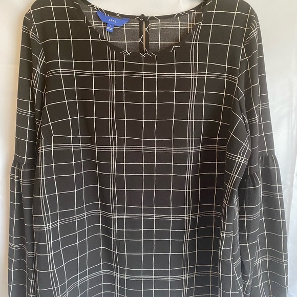 Blouse, size Large - Picture 7 of 7